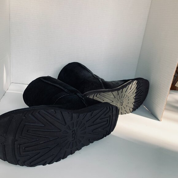 UGG Classic Short II Suede Boot Woman Sz 7 - Picture 2 of 14